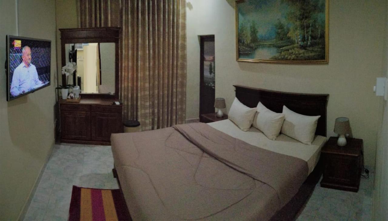 Holidays Hotel Nainamadama Экстерьер фото