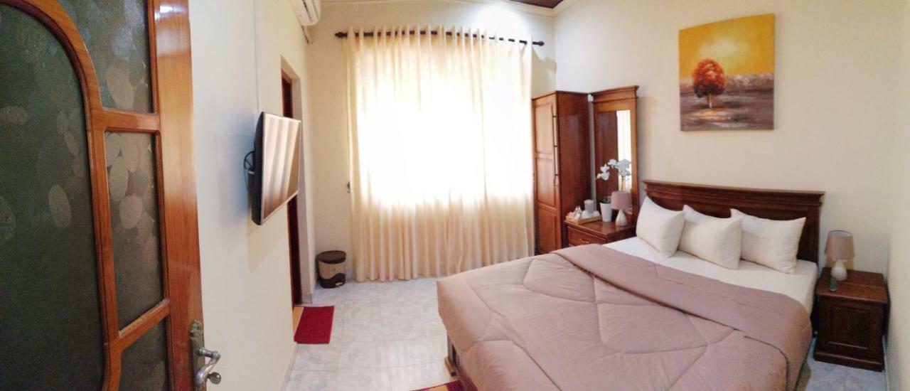 Holidays Hotel Nainamadama Экстерьер фото